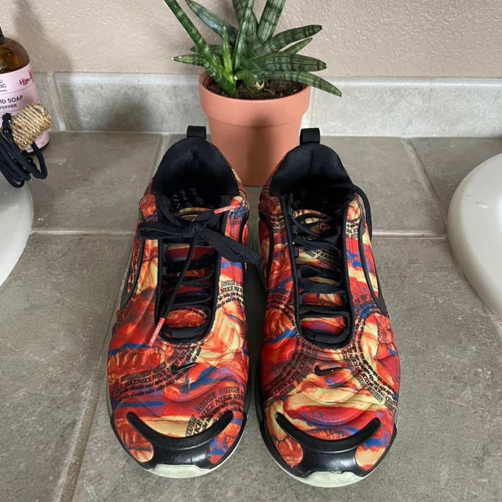 Nike 720 AirMax Multicolor Athletic Shoes
